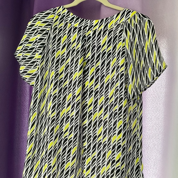 Worthington Printed Sleeveless Blouse - Picture 2 of 4